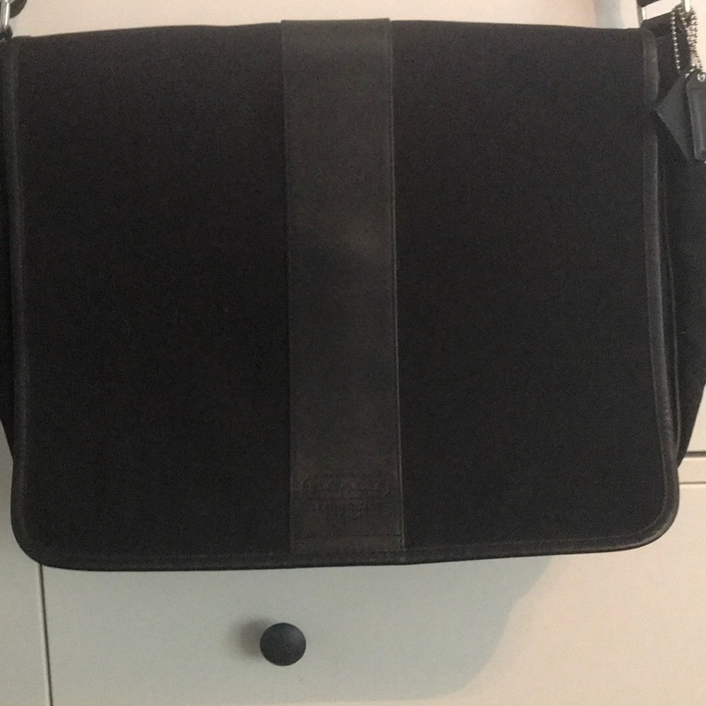 Coach messenger style bag